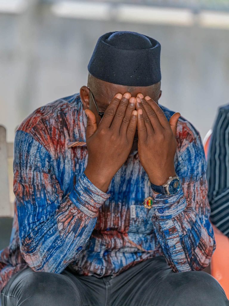 KOLON /Boffa : DANS LE SILENCE DU DEUIL, LA COMPASSION AUPRÈS DE LA FAMILLE DE SIDYA TOURÉ