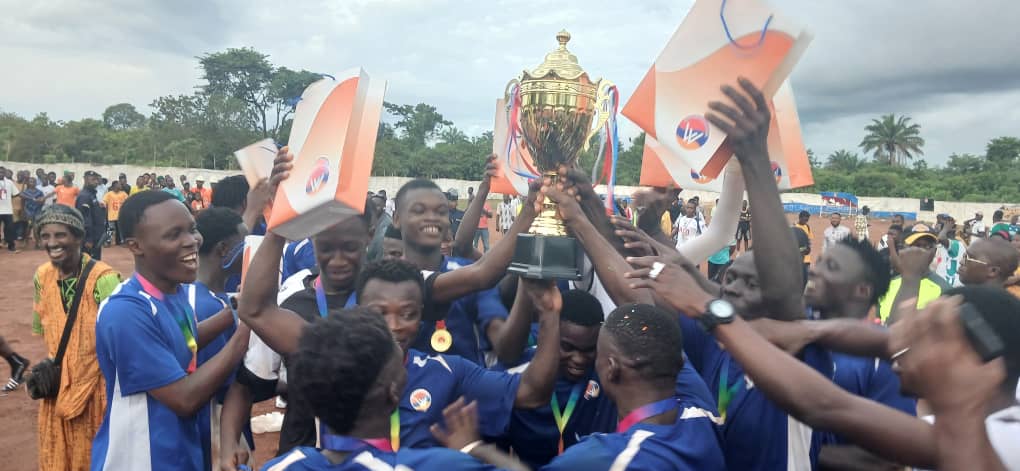 Kolaboui/Sports: L’équipe de Kamakoulou remporte coupe de la 5ème édition du tournoi communautaire du Consortium SMB-Winning
